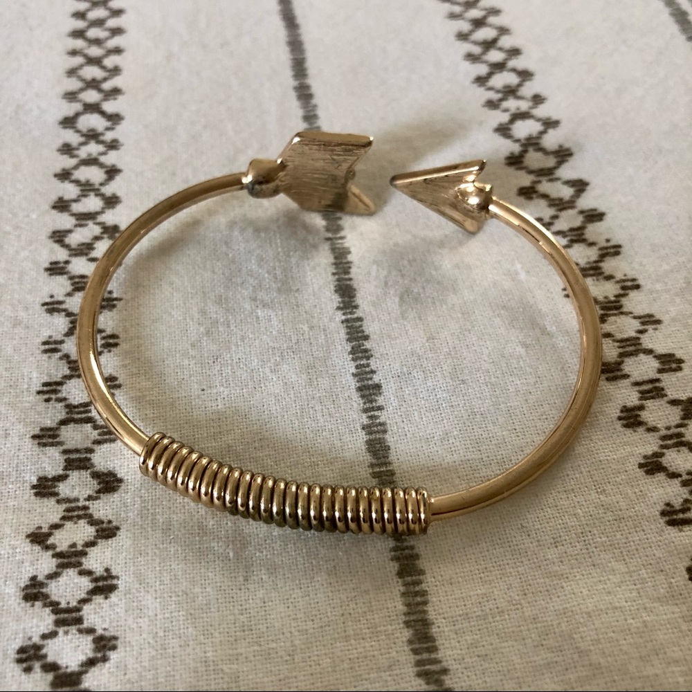 Arrow Rhinestone Bracelet - Picture 2 of 4